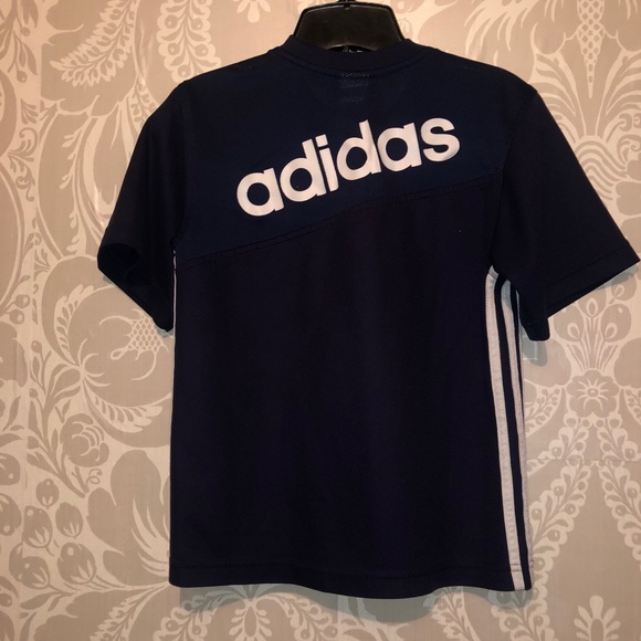 Vintage adidas tee - Picture 4 of 5